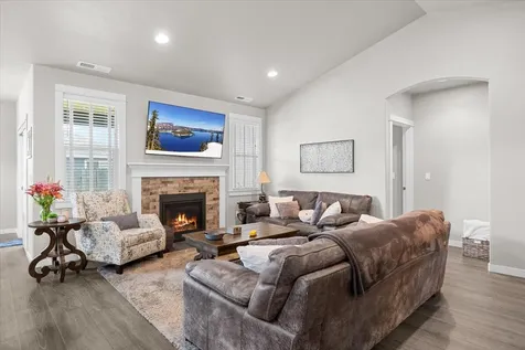 1632 Pearl Eye Lane Medford OR 97504