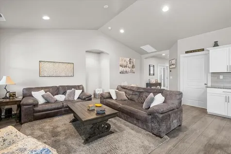 1632 Pearl Eye Lane Medford OR 97504