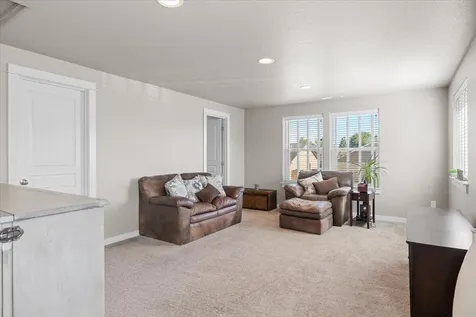 1632 Pearl Eye Lane Medford OR 97504