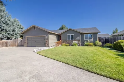 2124 SW Garden Valley Way Grants Pass OR 97526