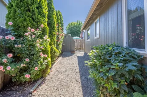 2124 SW Garden Valley Way Grants Pass OR 97526