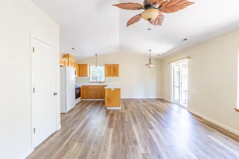 2124 SW Garden Valley Way Grants Pass OR 97526