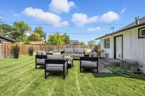 144 N 5th Street Central Point OR 97502