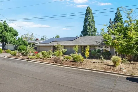2541 Argonne Avenue Medford OR 97504