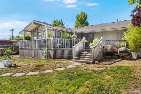 2541 Argonne Avenue Medford OR 97504