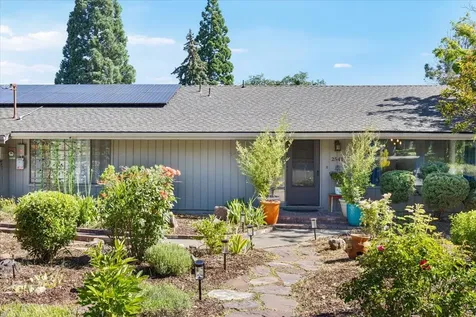 2541 Argonne Avenue Medford OR 97504
