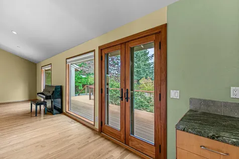 1379 Ponderosa Drive Ashland OR 97520