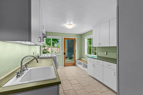 1379 Ponderosa Drive Ashland OR 97520