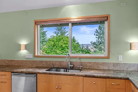 1379 Ponderosa Drive Ashland OR 97520