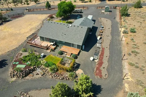 5720 SE Pueblo Road Prineville OR 97754