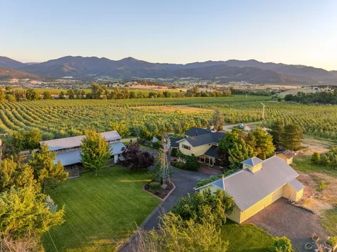 4050 Royal Crest Road Medford OR 97504