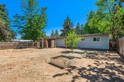 515 SE 4th Street Bend OR 97702