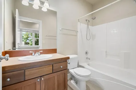 891 NE Wiest Way Bend OR 97701