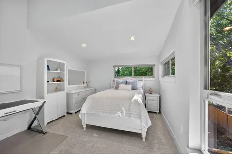 1369 Tolman Creek Road Ashland OR 97520