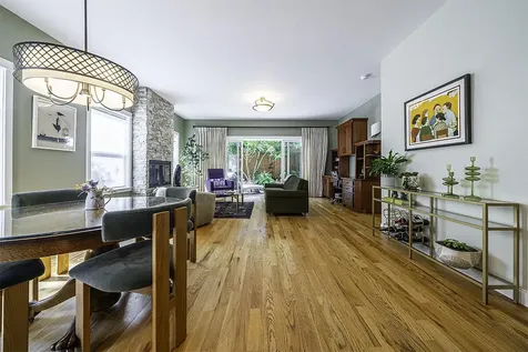 2704 Clay Creek Way Ashland OR 97520