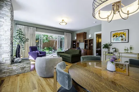 2704 Clay Creek Way Ashland OR 97520