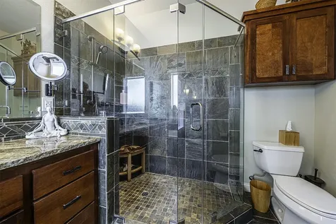 2704 Clay Creek Way Ashland OR 97520