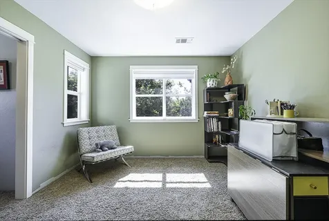 2704 Clay Creek Way Ashland OR 97520