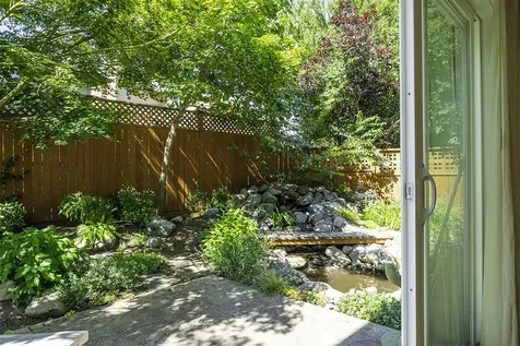 2704 Clay Creek Way Ashland OR 97520