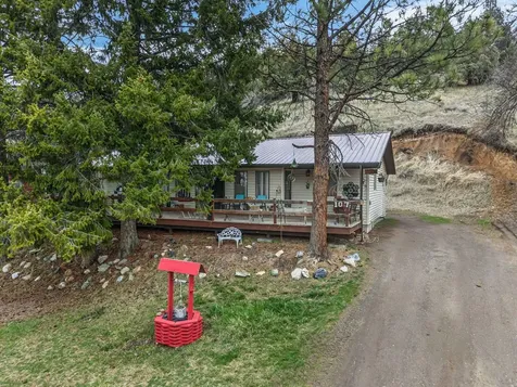 107 Rebel Hill Road Canyon City OR 97820