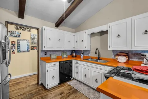 107 Rebel Hill Road Canyon City OR 97820