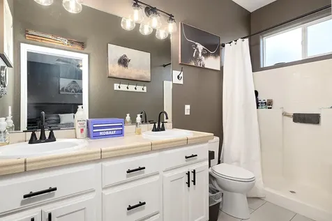 2511 Agate Meadows White City OR 97503