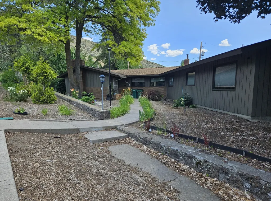 2030 Van Ness Avenue Klamath Falls OR 97601