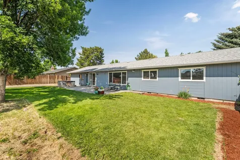 2217 NW 12th Street Redmond OR 97756