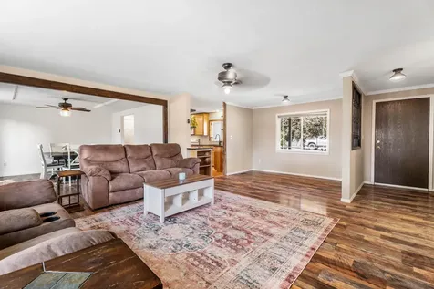 2217 NW 12th Street Redmond OR 97756