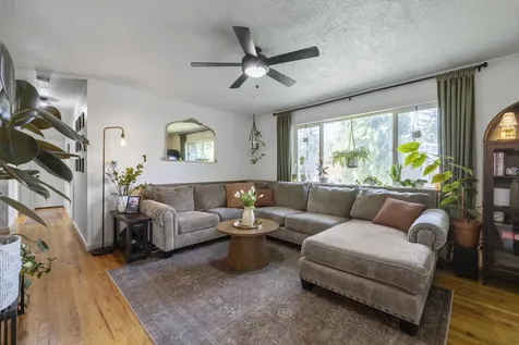 5841 Winter Avenue Klamath Falls OR 97603