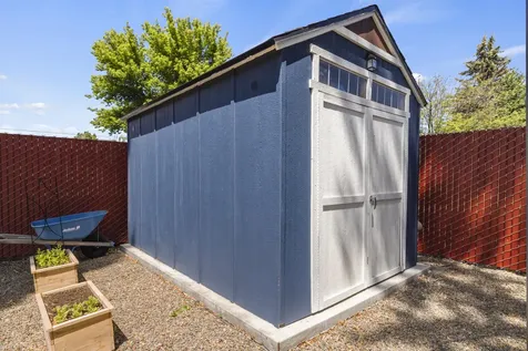 5841 Winter Avenue Klamath Falls OR 97603