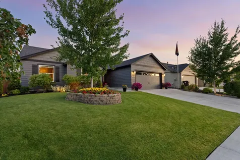 768 NE Redwood Court Redmond OR 97756