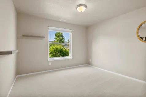 768 NE Redwood Court Redmond OR 97756