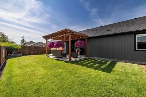 768 NE Redwood Court Redmond OR 97756