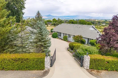 1272 Goldstone Drive Central Point OR 97502