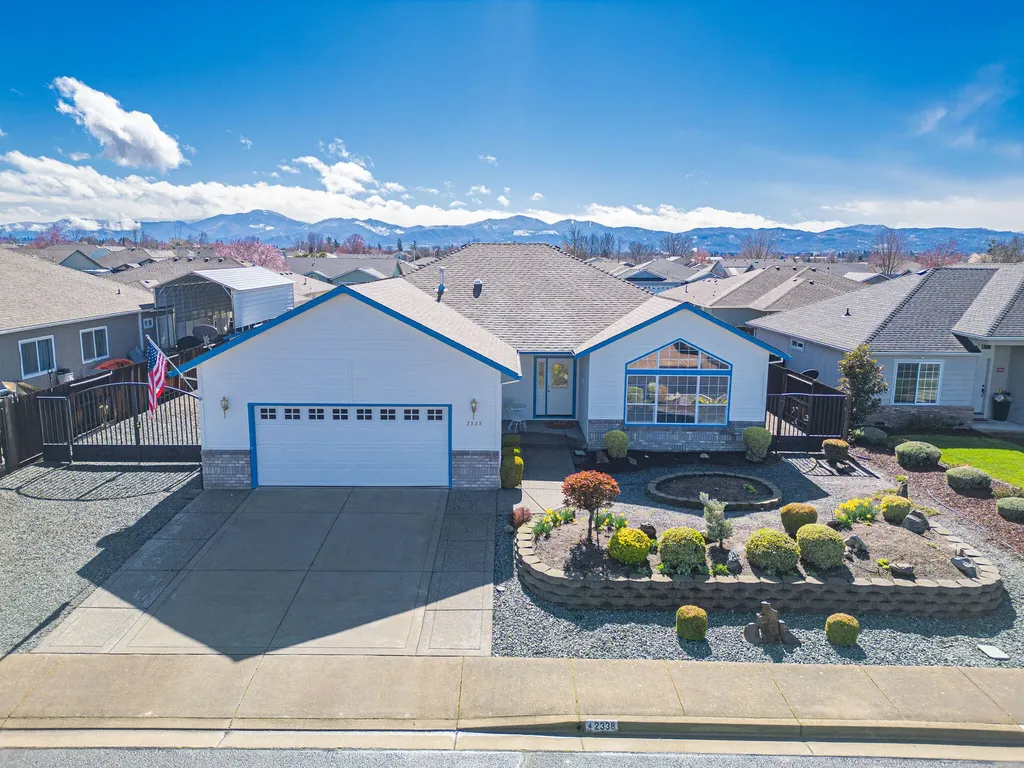2338 Rabun Way Central Point OR 97502