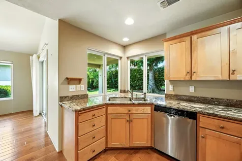 617 Cherrywood Drive Medford OR 97504