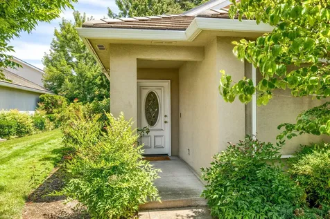 617 Cherrywood Drive Medford OR 97504