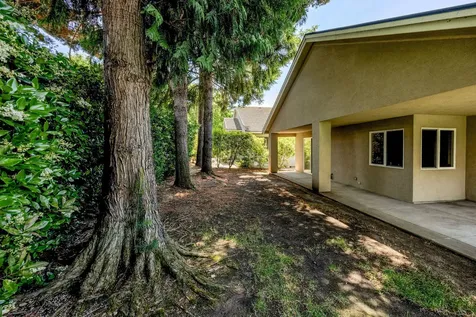 617 Cherrywood Drive Medford OR 97504