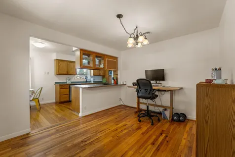 606 NE Dean Drive Grants Pass OR 97526