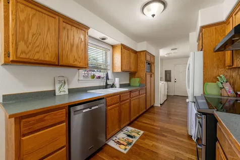 606 NE Dean Drive Grants Pass OR 97526