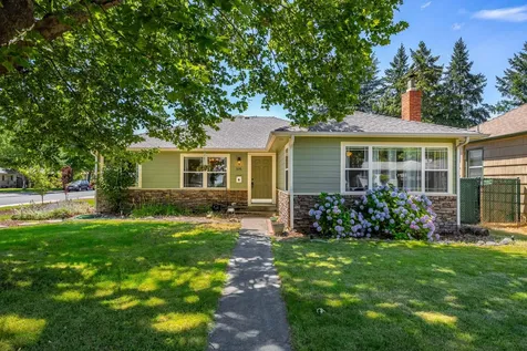 606 NE Dean Drive Grants Pass OR 97526