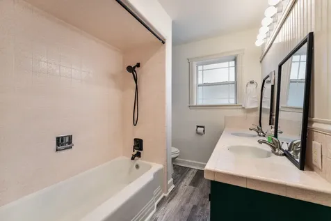 606 NE Dean Drive Grants Pass OR 97526
