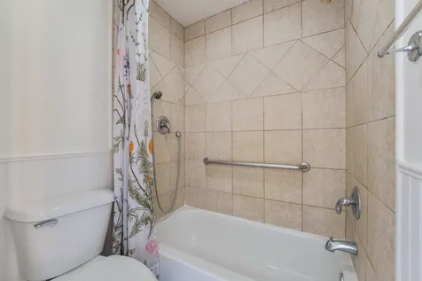606 NE Dean Drive Grants Pass OR 97526