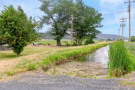 9452 Matney Way Klamath Falls OR 97603