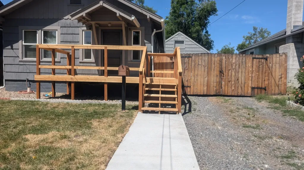 1430 Lookout Avenue Klamath Falls OR 97601