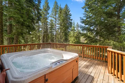 7979 Hyatt Prairie Road Ashland OR 97520