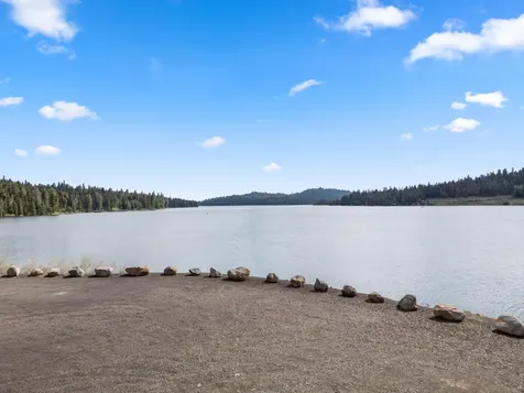 7979 Hyatt Prairie Road Ashland OR 97520