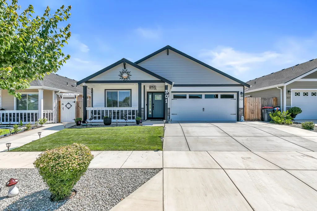 301 Reanna Way Medford OR 97501