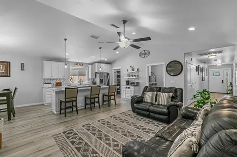 301 Reanna Way Medford OR 97501